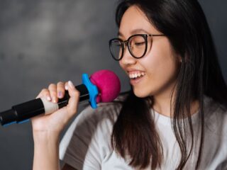 App de karaokê grátis? O que o StarMaker libera e o que cobra